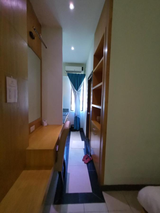 Fratini'S Hotel Labuan Extérieur photo
